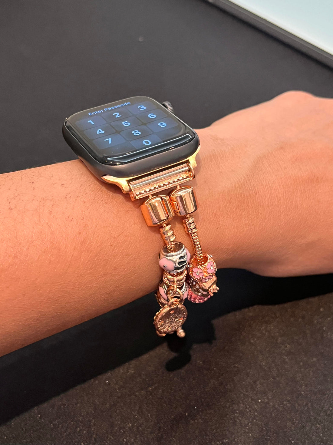 Apple watch fashionable bead strap (2-3days Delivery )